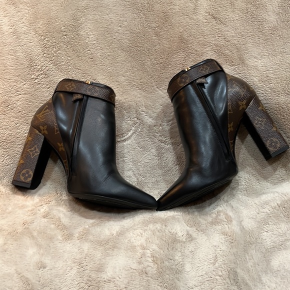 Louis Vuitton Matchmake Booties - Picture 7 of 17